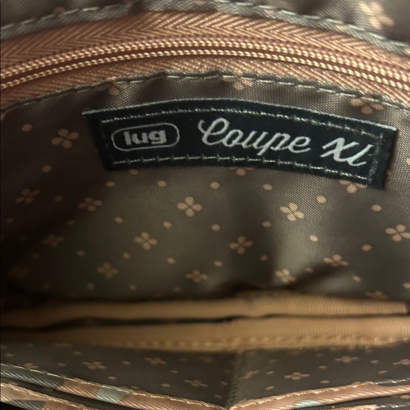 Lug Coupe XL Convertible Crossbody Bag in the Camo Rose-Gray. - Picture 4 of 8